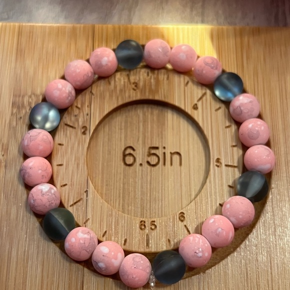 Set of 3 bracelets🩷 - Picture 3 of 4